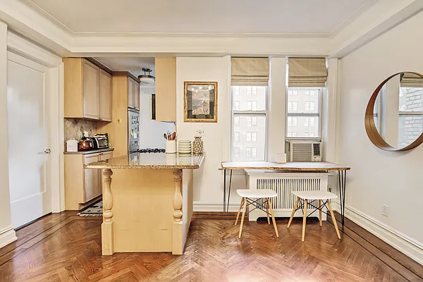 Rented by Compass | media 19