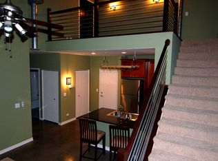 241 S Main St UNIT 203, Bartlett, IL 60103
