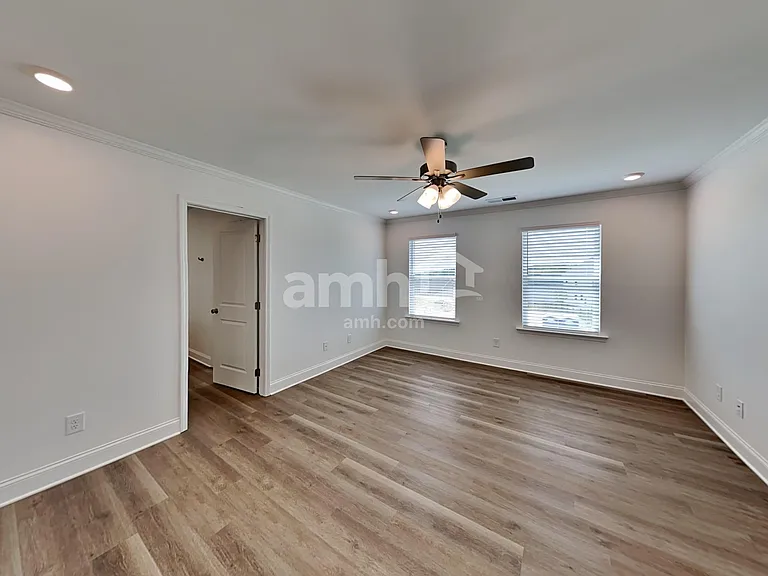 665 Summit View Ln — Photo 11