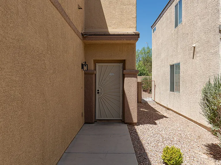 8723 Evan Lilas St — Photo 4
