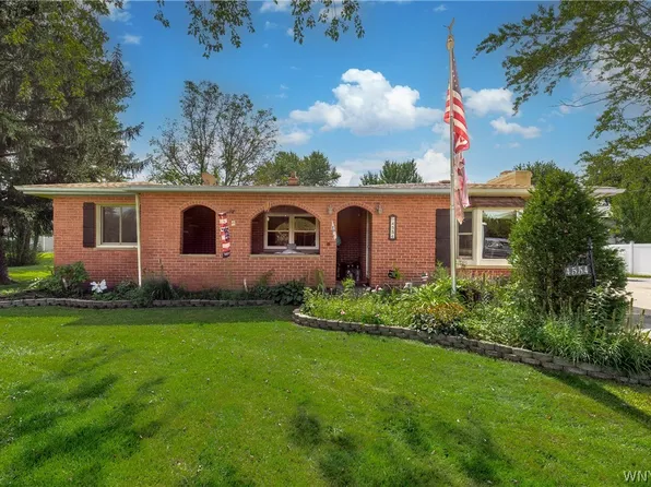 4554 Meyer Rd, North Tonawanda, NY 14120