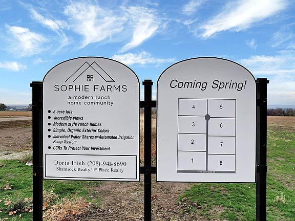 2nd image of 6633 Sophie Ln