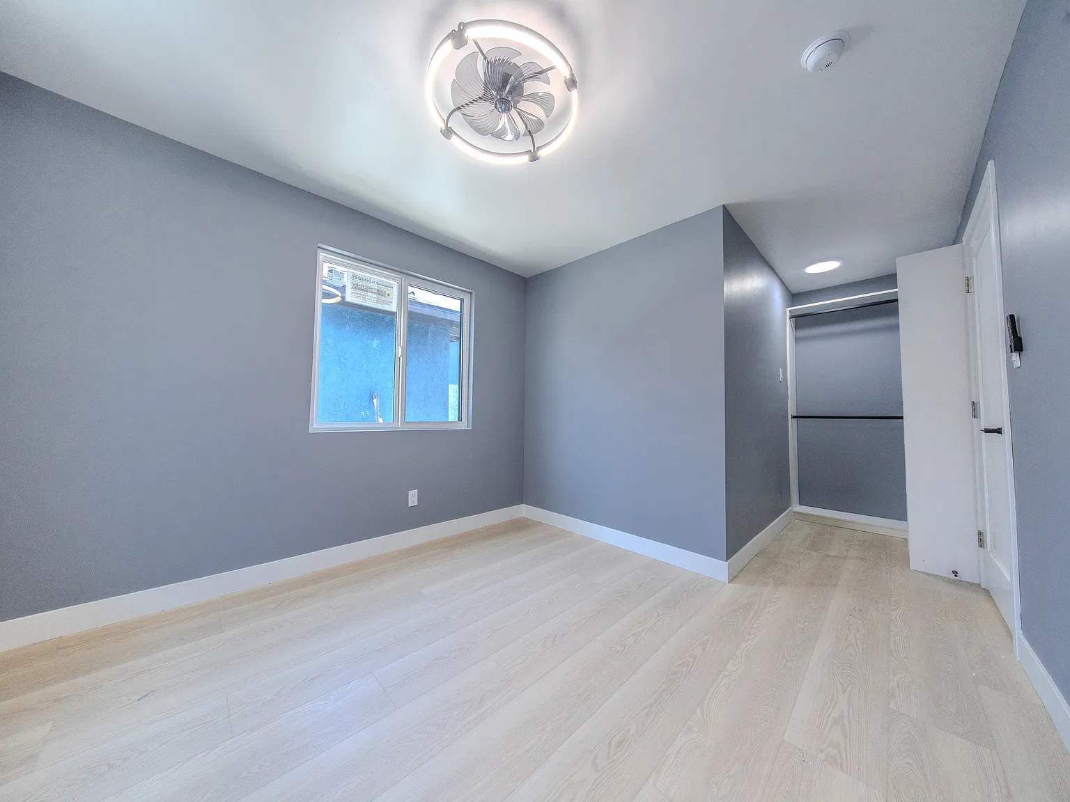 2 bed, 750 sqft, $2,600 — Photo 3