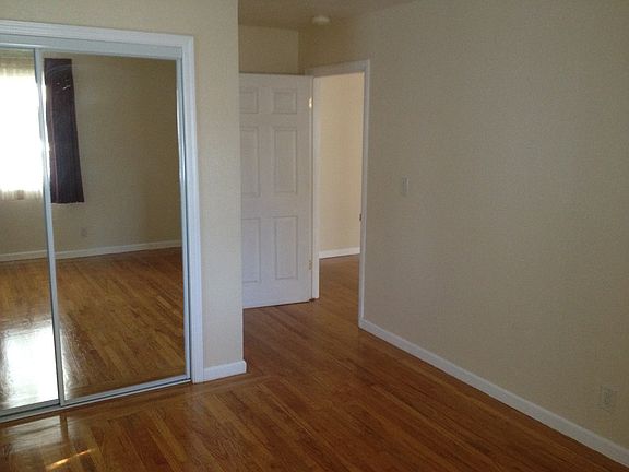 3rd image of 1527 Marcia Ave