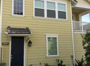 3219 Lisbon Ln, Oxnard, CA 93036