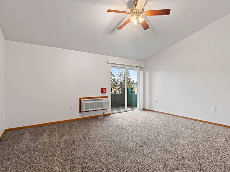 Chestnut Ridge Apartments — Photo 8