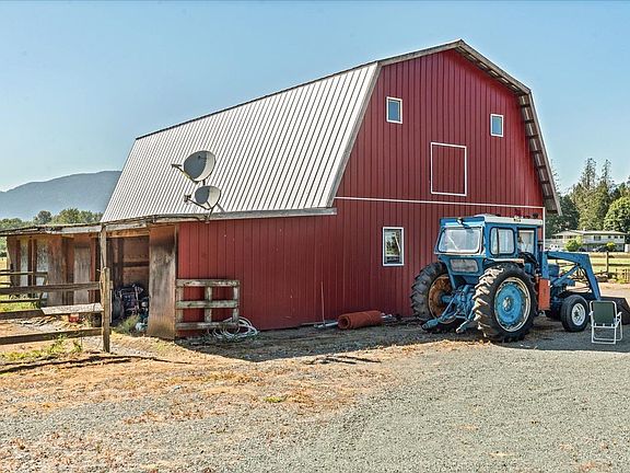 3rd image of 4933 Browne Rd