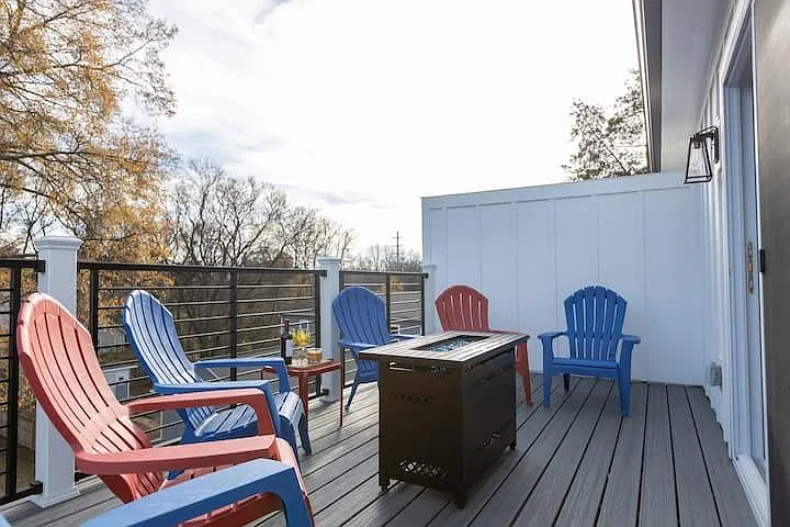 1122 N Alexander St — Photo 10