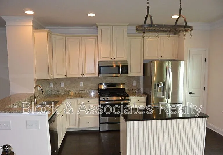 1014 Tender Dr — Photo 7