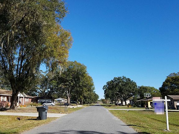 4th image of 3330 Peacock Ln