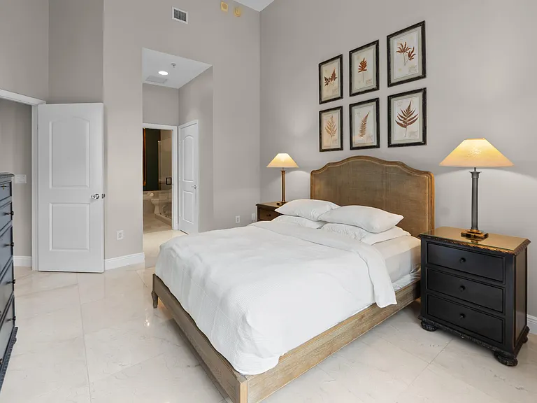701 S Olive Ave #218 — Photo 16
