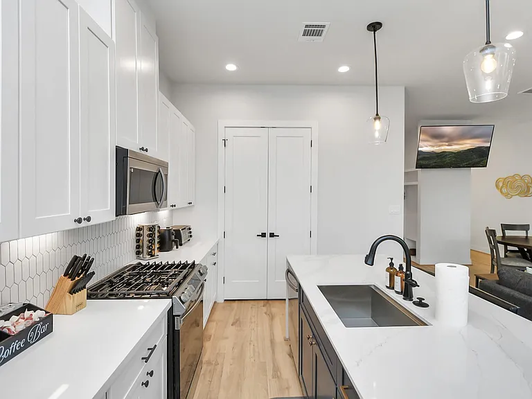 6115 De Campo St — Photo 24