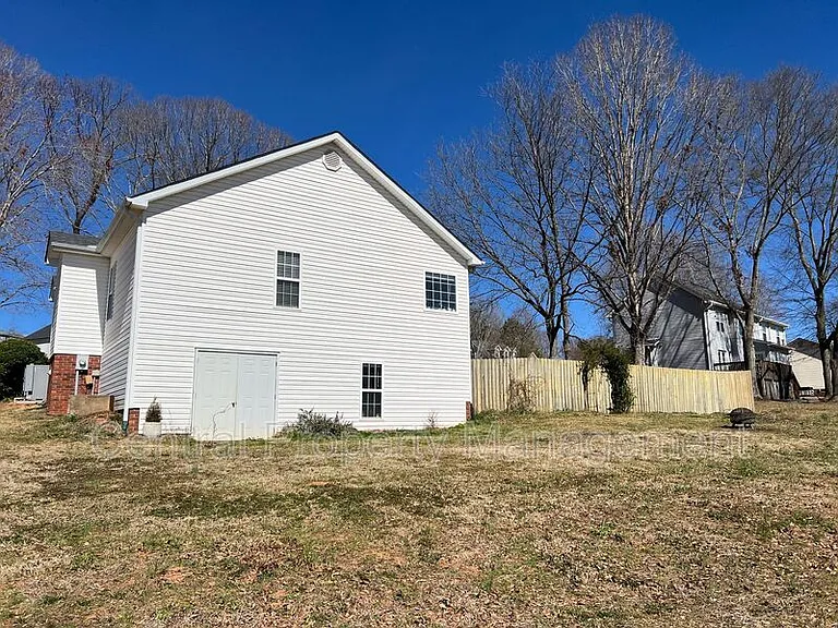 1014 Old Mill Rd — Photo 32