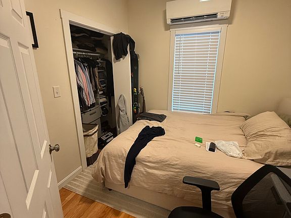 4th image of 523 E 3rd St #2R