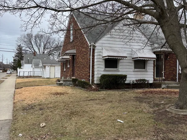 23166 Brittany Ave, Eastpointe, MI 48021