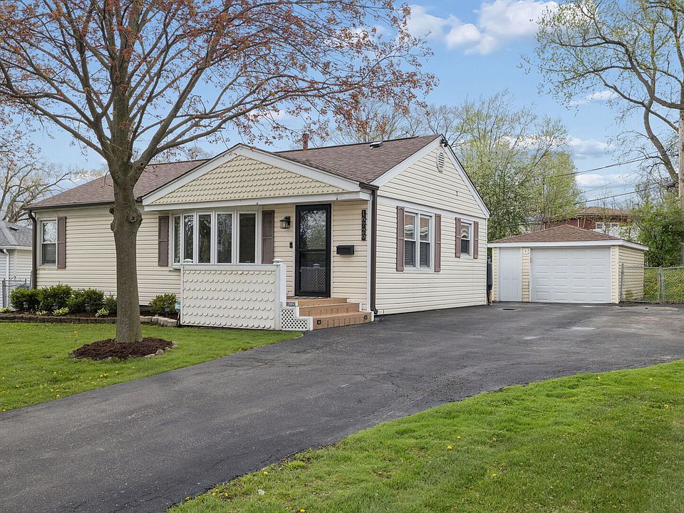1st image of 16729 Normandy Dr