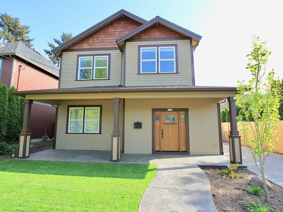 1122 SE Sherrett