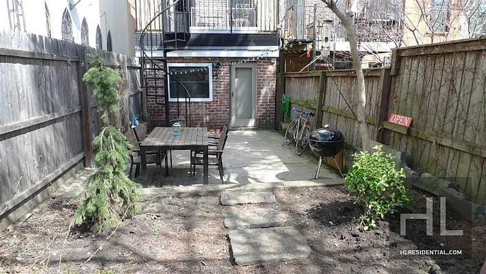 Rented by Highline Residential | media 9