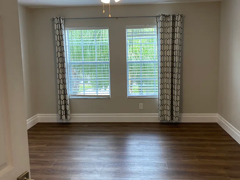 (Upstairs) #2 Bedroom