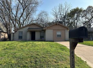 4515 Oak Shadows Dr, Houston, TX 77091