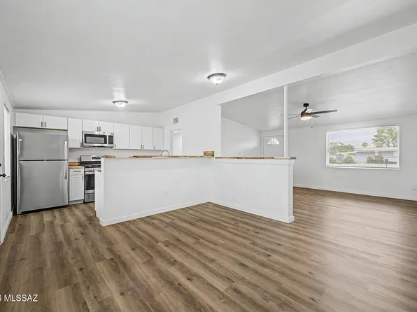 1734 S Avenida Regulo, Tucson, AZ 85710