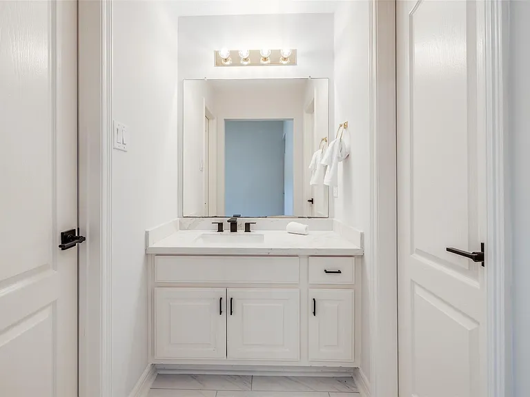 5706 Cielio Bay Ct — Photo 37