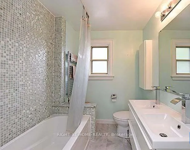 2680 Lake Shore Blvd W — Photo 32