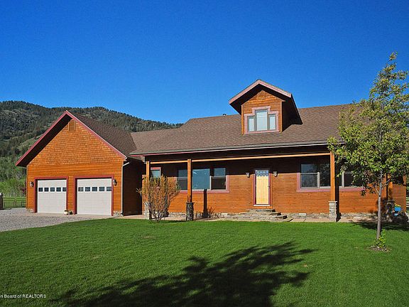 3rd image of 34 Alford Way