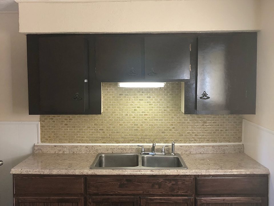 1st image of 11808 Parkhill Ave #1
