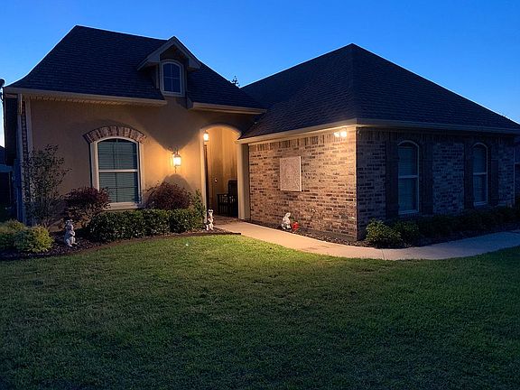 3rd image of 410 Austin Oaks Cir
