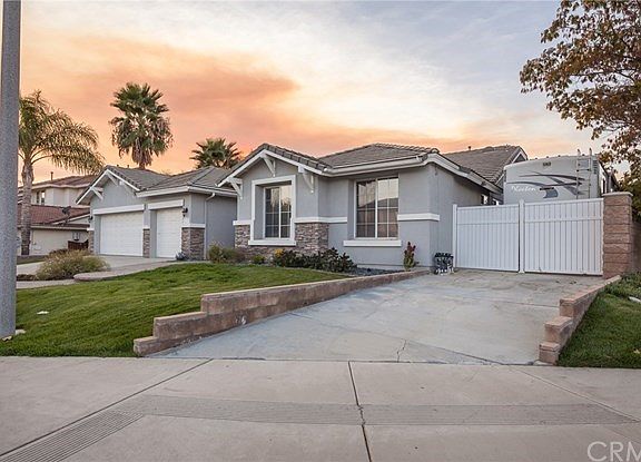 3rd image of 40253 Odessa Dr
