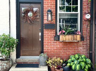 216 1/2 W Walnut St, Lancaster, PA 17603