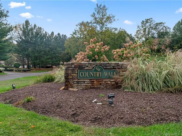 29 Country Walk #29, Shelton, CT 06484