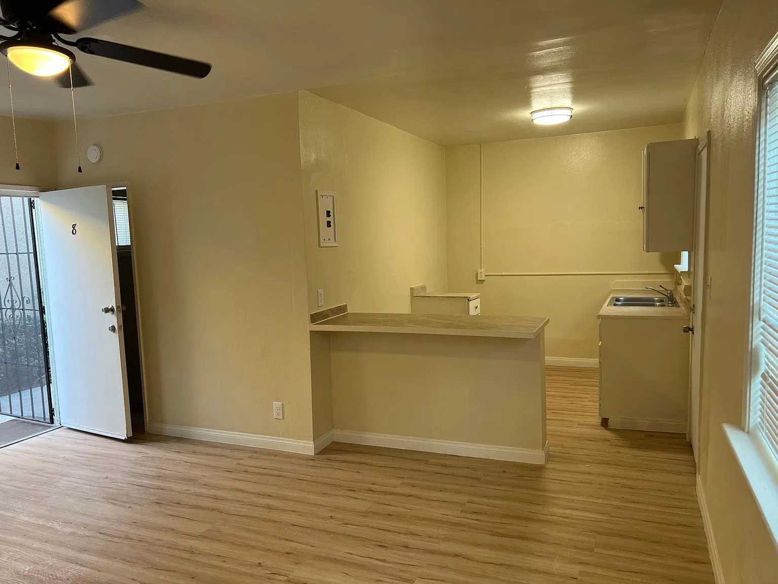 1241 Dawson Ave — Photo 2