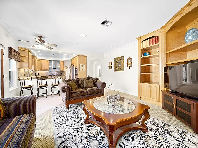 163 E Camino Real Ave — Photo 2