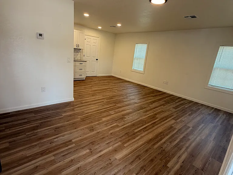 310 W Mimosa Dr — Photo 5