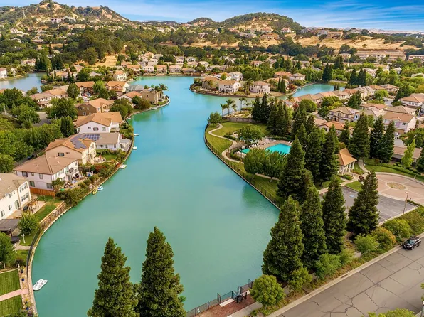 578 Tawny Lake Place, Fairfield, CA 94534