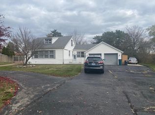 3300 McClure Dr, Troy, MI