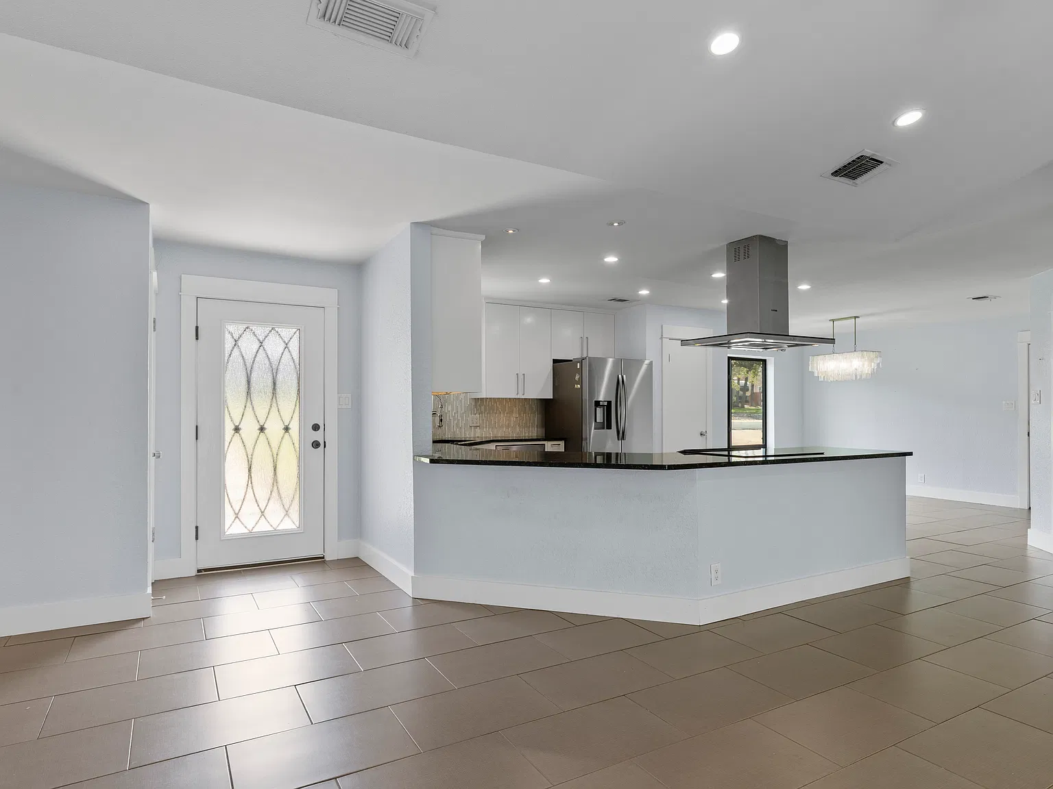 3 bed, 1515 sqft, $2,150 — Photo 3