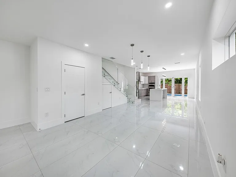 3142 Carter St — Photo 21