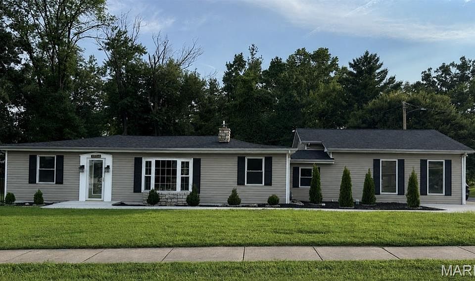 1st image of 9854 E Concord Rd