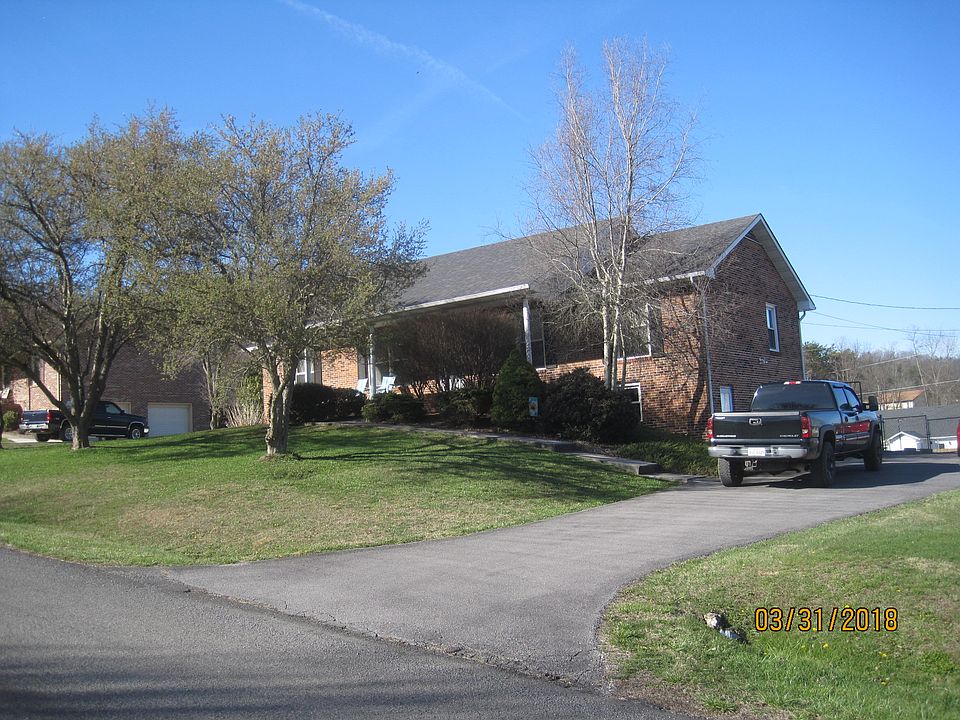 Street view - driveway 