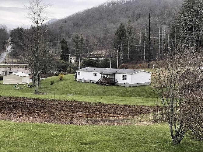 2nd image of 95 Hale Ridge Rd