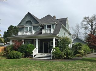 678 State Route 101, Chinook, WA 98614