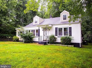 11008 Gates Dr, Fort Washington, MD 20744