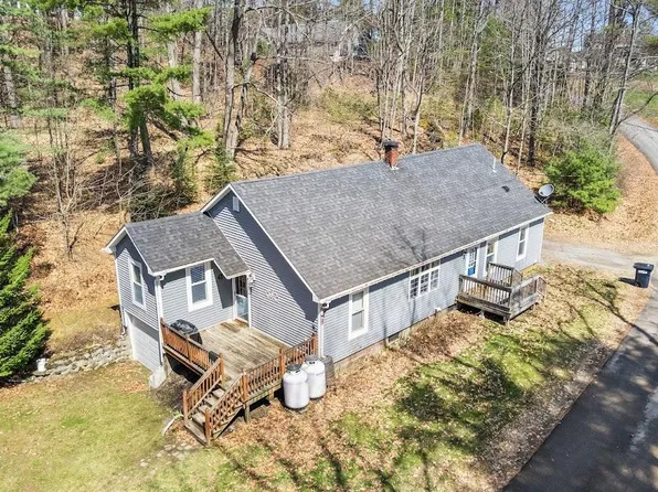 63 Cottage Street, Hampden, ME 04444