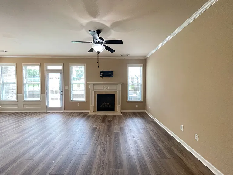 989 Parkside Wood Ct — Photo 6