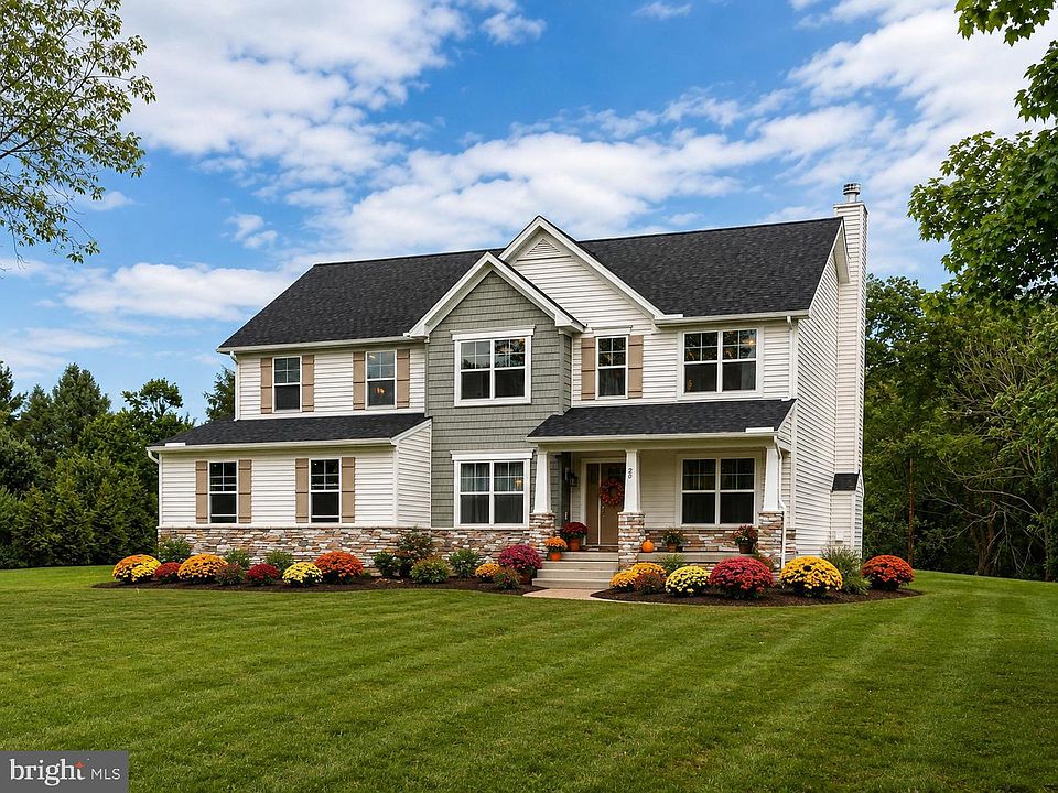 1st image of 20 Fleming Dr