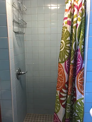 Rented by Century 21 New Golden Age Realty | media 18