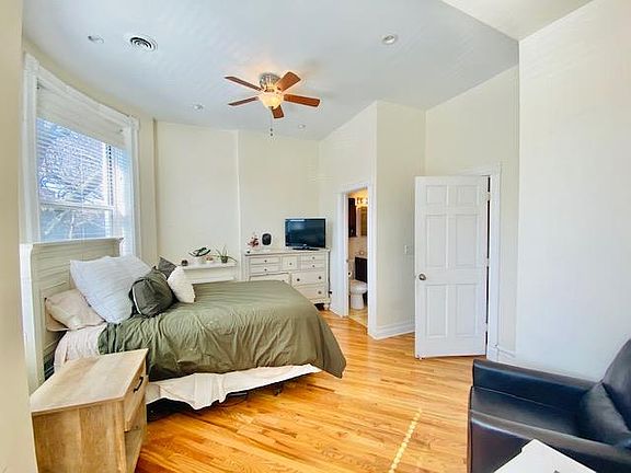 2nd image of 2126 W Potomac Ave APT 2